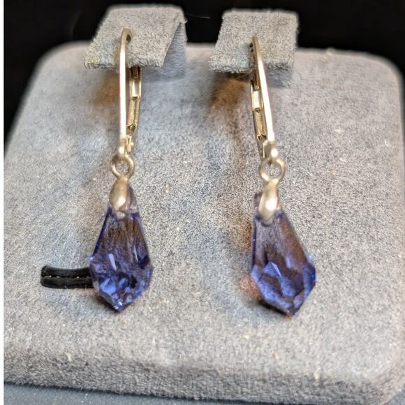925 Sterling Leverback Blue/Purple Faceted Crystal Briolette Cut Dangle Earrings - Picture 3 of 6
